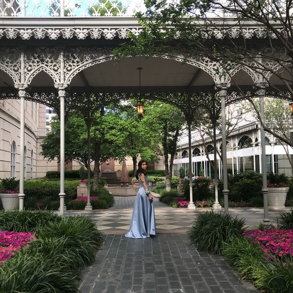 Prom Dress - Picture 2 of 5